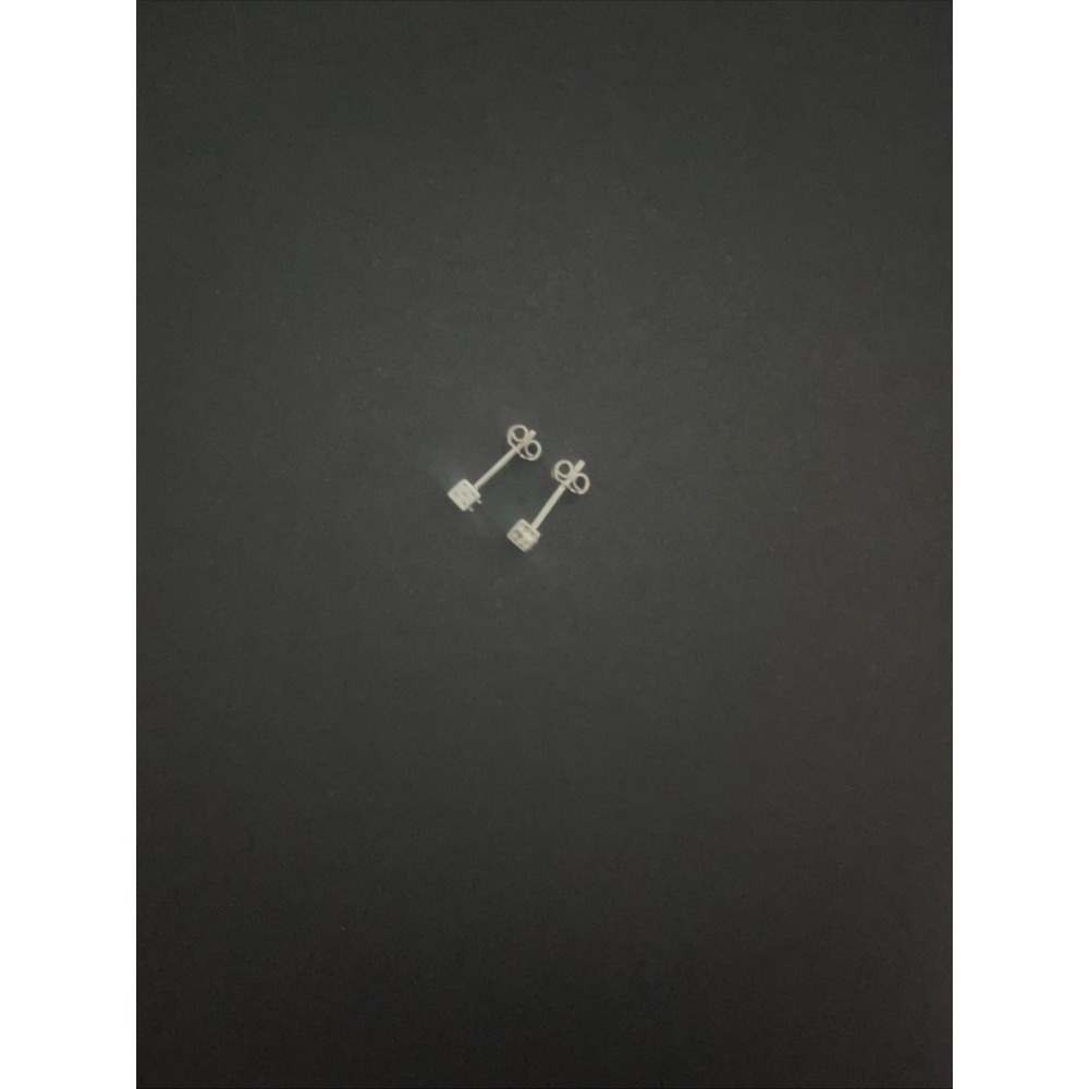 Sterling‎ Silver Marked 925 Pushback Stud Earrings Featuring Square Dice New